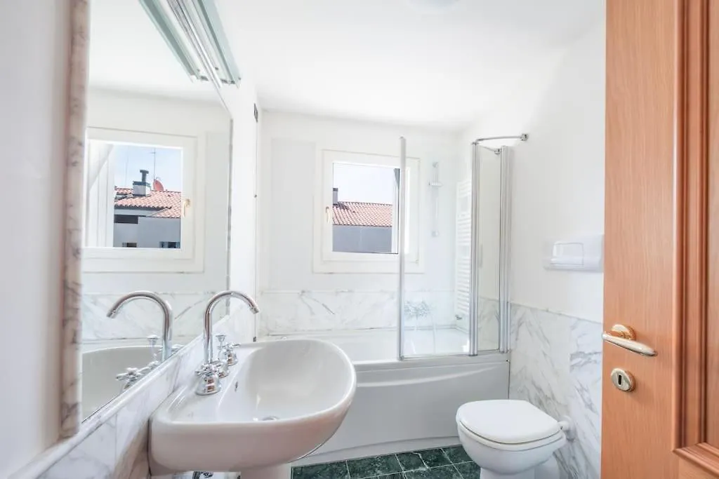 Ca' Altanella, Amazing Views From The Terrace! Apartment Venice